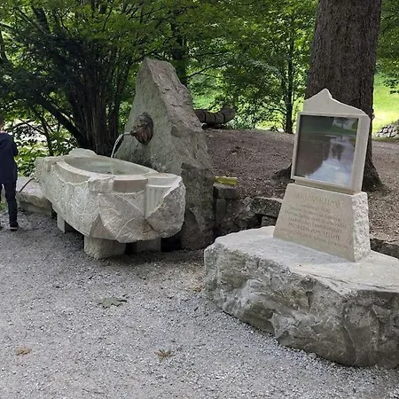 Appartement Und Kueche Mit Balkon Und Ausblick Golling an der Salzach