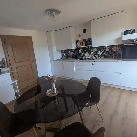 L I E B L I N G S O R T Apartment