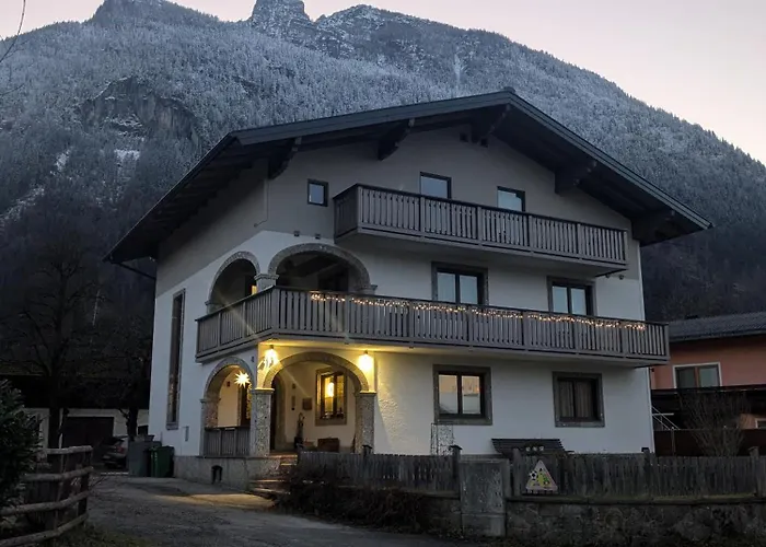 L I E B L I N G S O R T * Golling an der Salzach