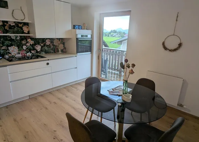 L I E B L I N G S O R T Apartment
